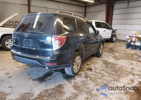 2013 Subaru Forester 2.5X Premium from USA, damaged, VIN JF2SHACC9DH438716